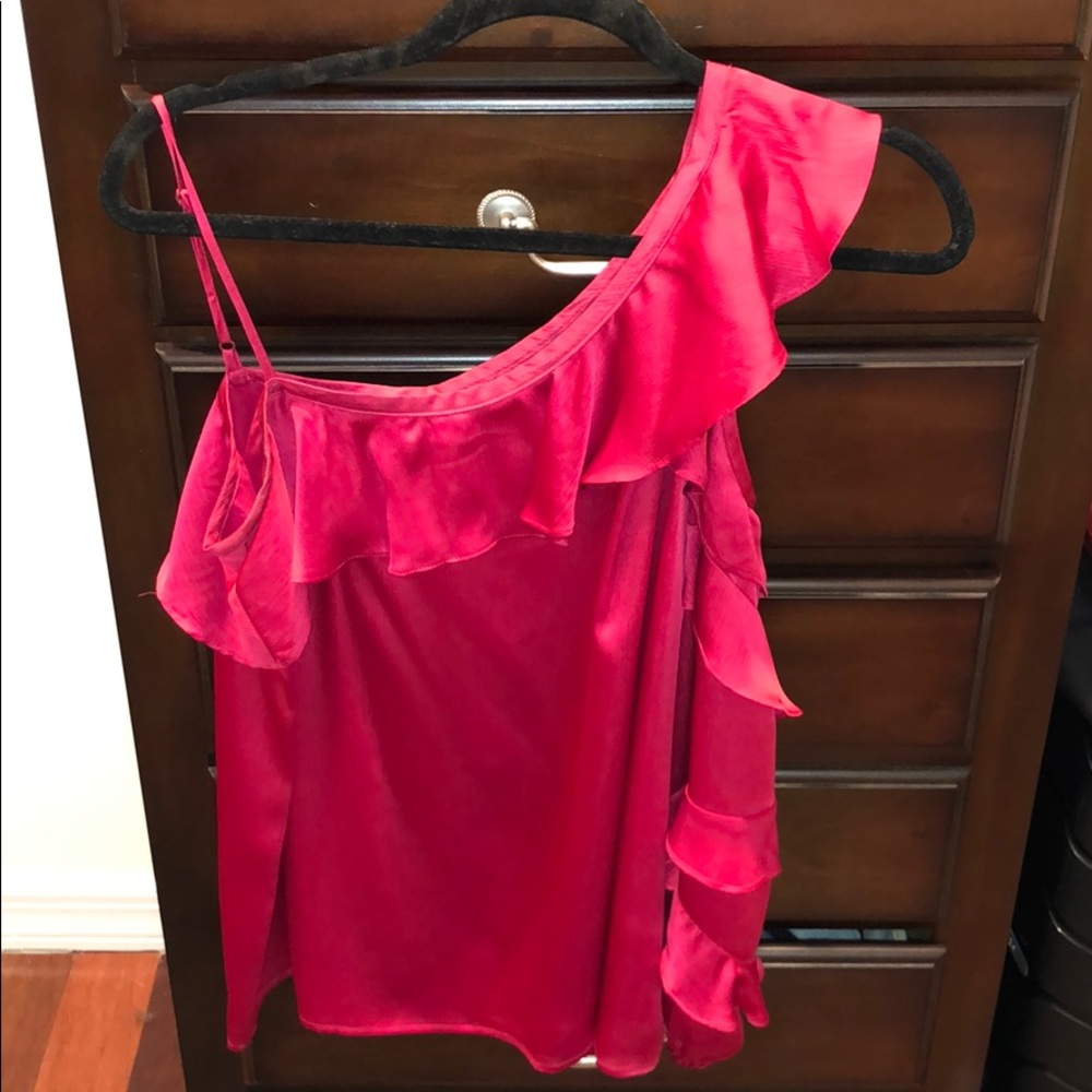 Vince Camuto Red Top